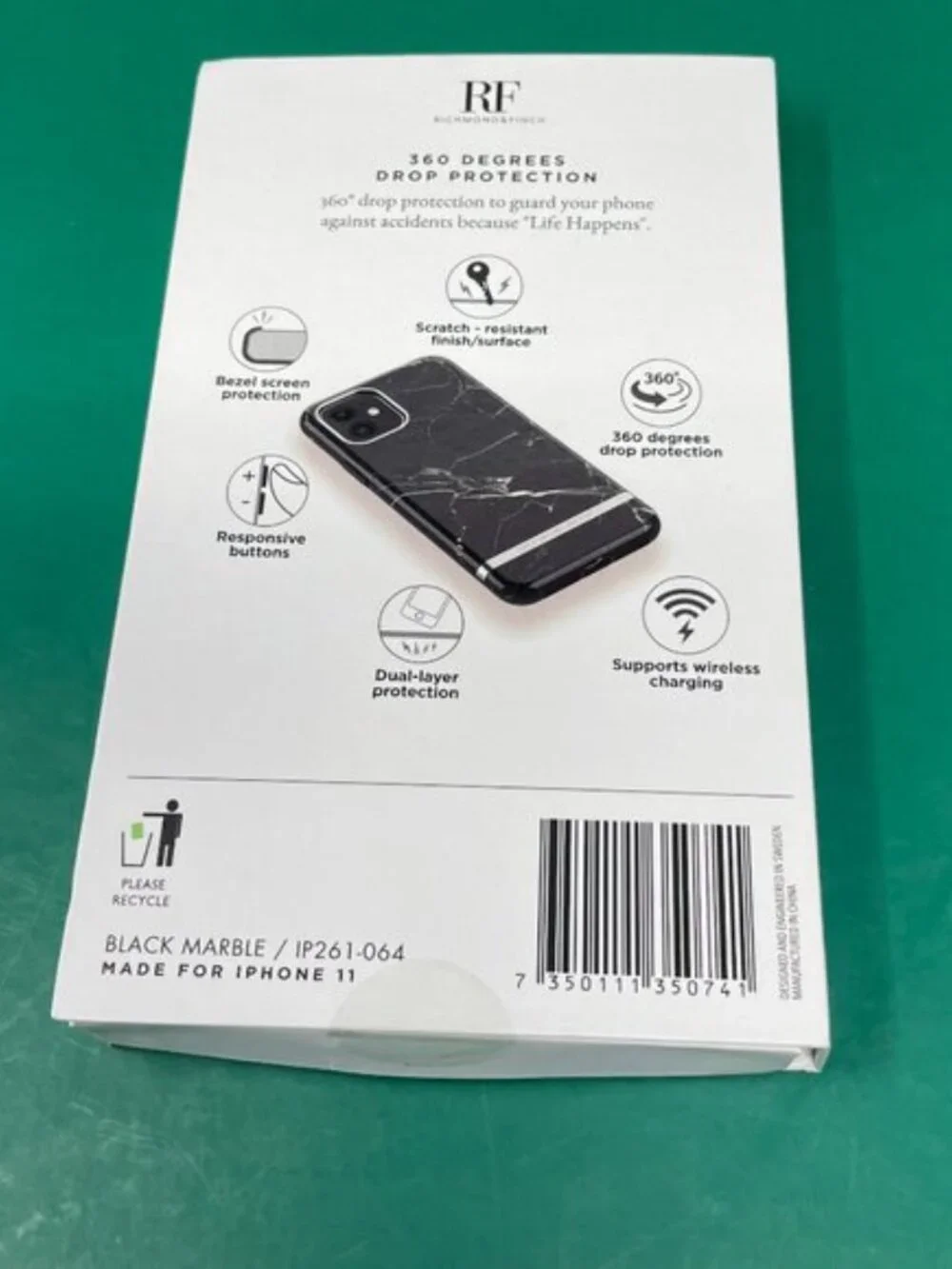 Richmond & Finch | Black Marble iPhone 11 Case
